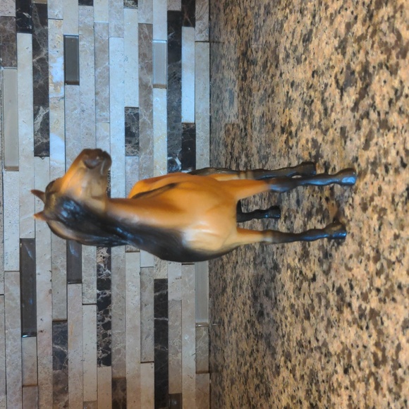 Breyer Classic Mustaño model #480 - Picture 3 of 6